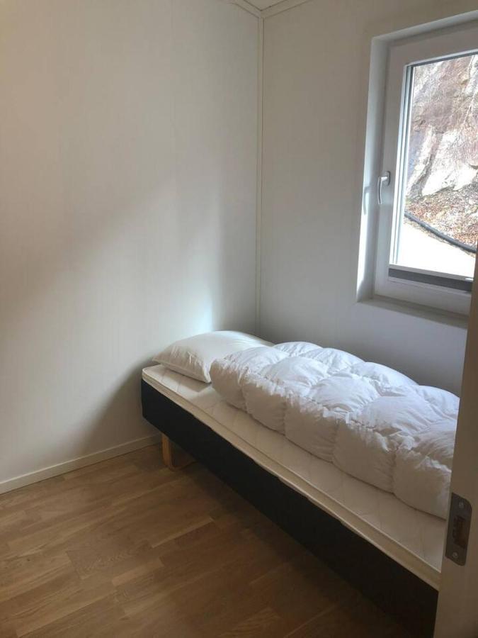 Four Bedroom Holiday Cottage In Sirdal Tjorhom Exterior foto